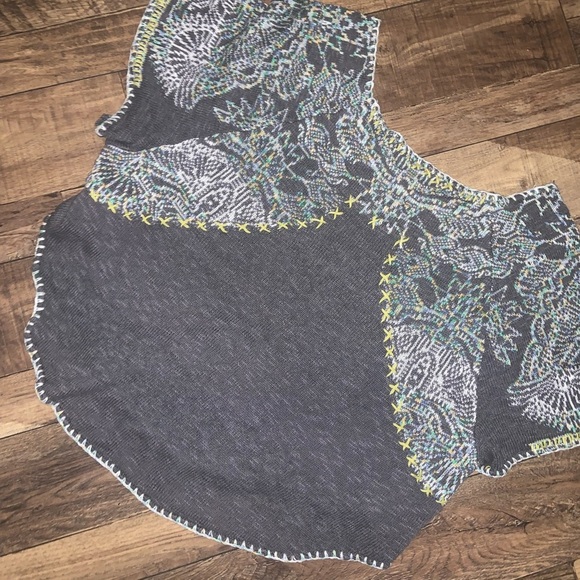 Free people embroidered knit gray top sweater cape boho printed fall casual moth - Picture 5 of 9